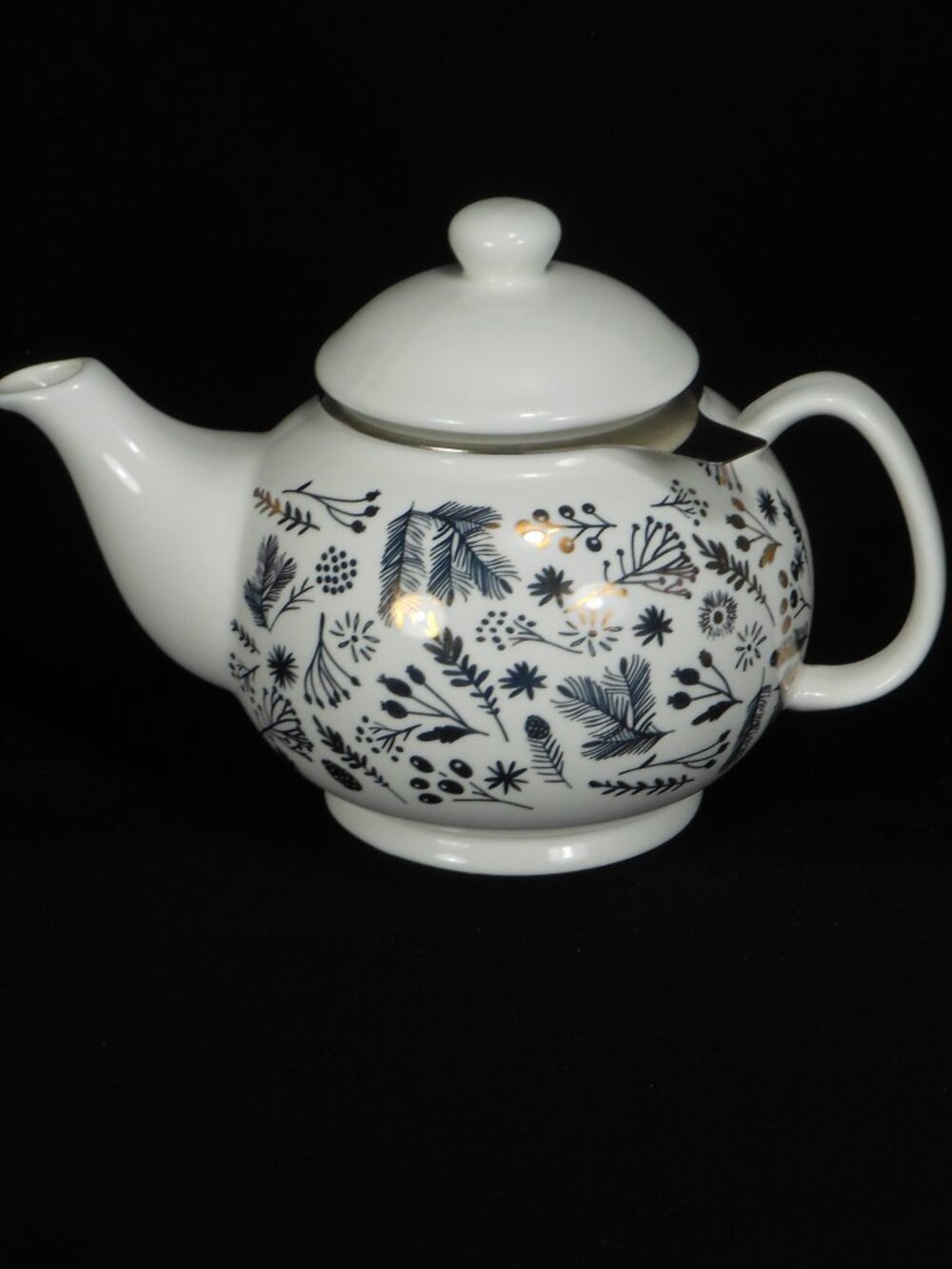 Indigo colorful tea pot with strainer